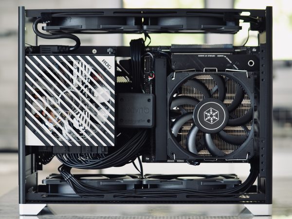 An open Pantheon build with a patterned side panel