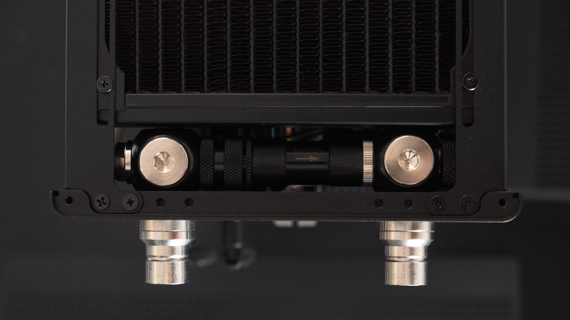 Quick disconnects mounted on the Pantheon's rear panel